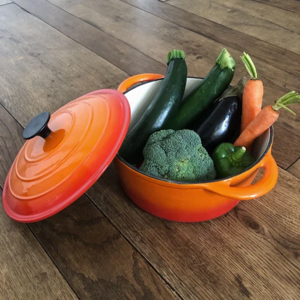26cm Round Dutch Oven Casserole Pan - Orange